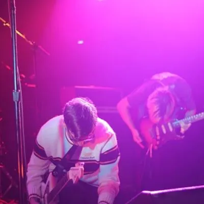 Playing guitar in Snowball II